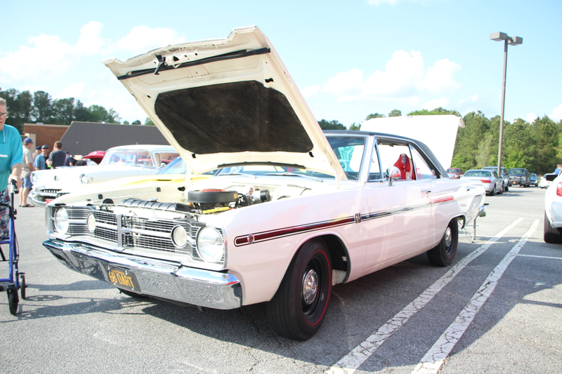 Illustration for article titled Took the Boomer Special to a Chevy Club Cruise In